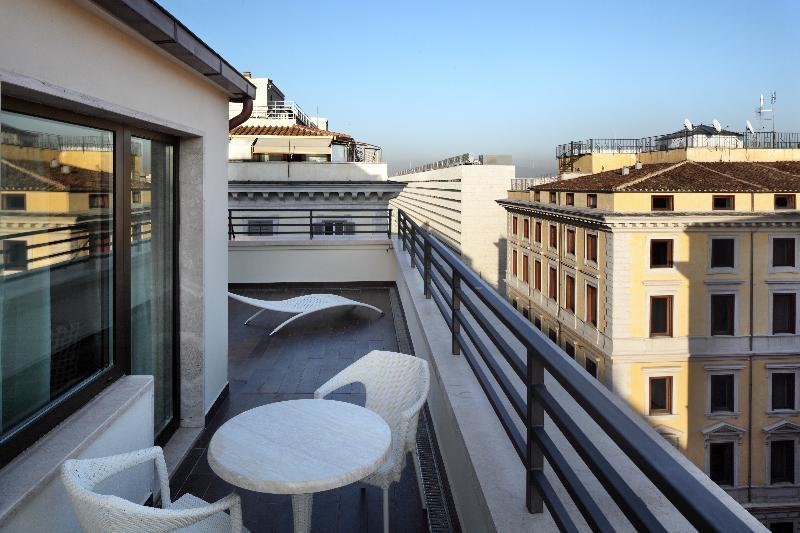 Unahotels Decò Hotel 4*
