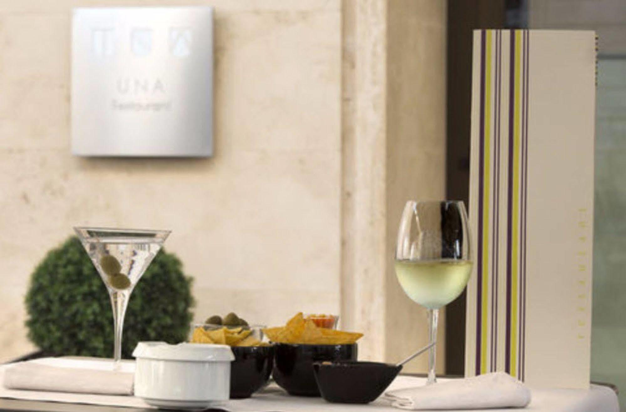 Unahotels Decò Hotel 4*